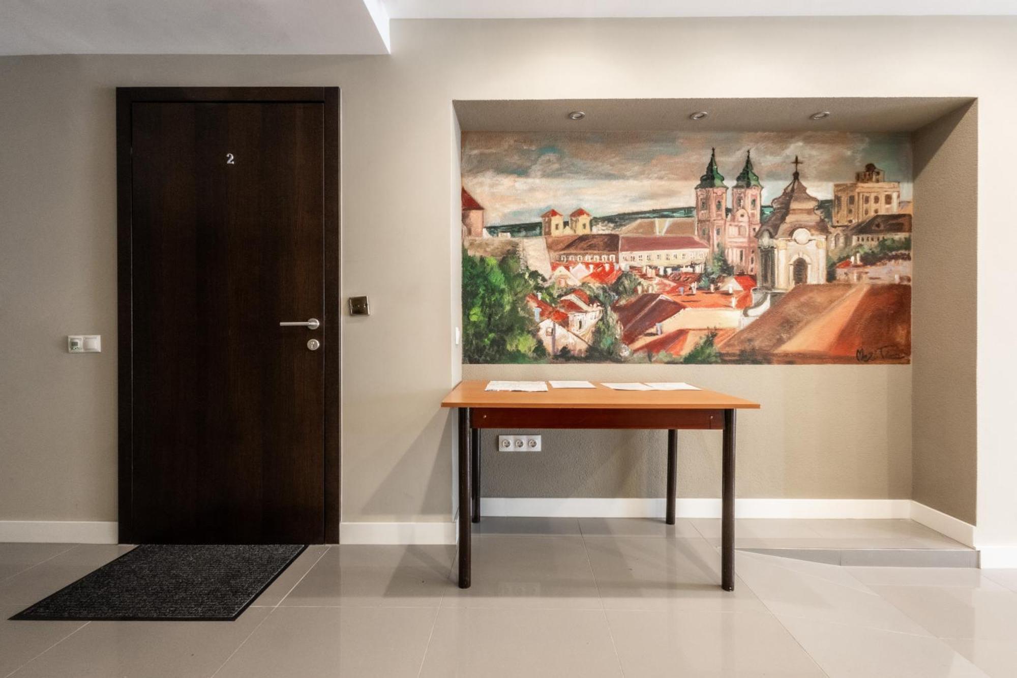 Hellowine Apartman Eger Exterior foto
